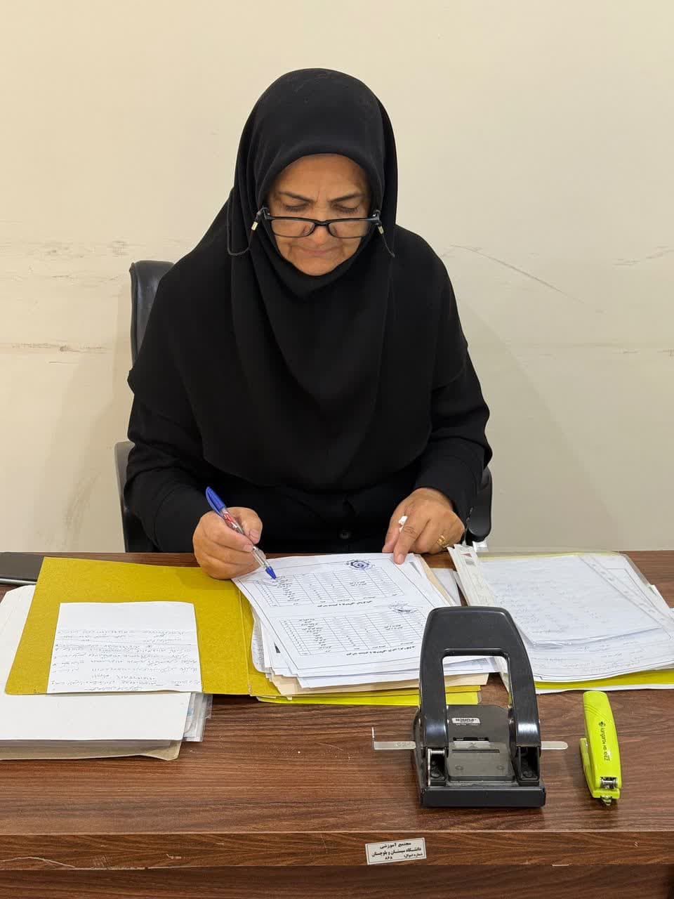 سرکار خانم فاطمه ارباب مطلق